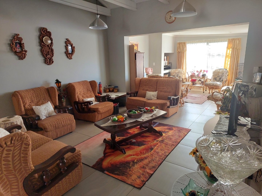 2 Bedroom Property for Sale in Ifafi North West